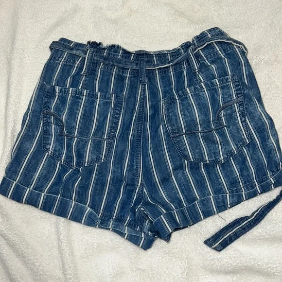 American eagle flow shorts - Picture 3 of 3